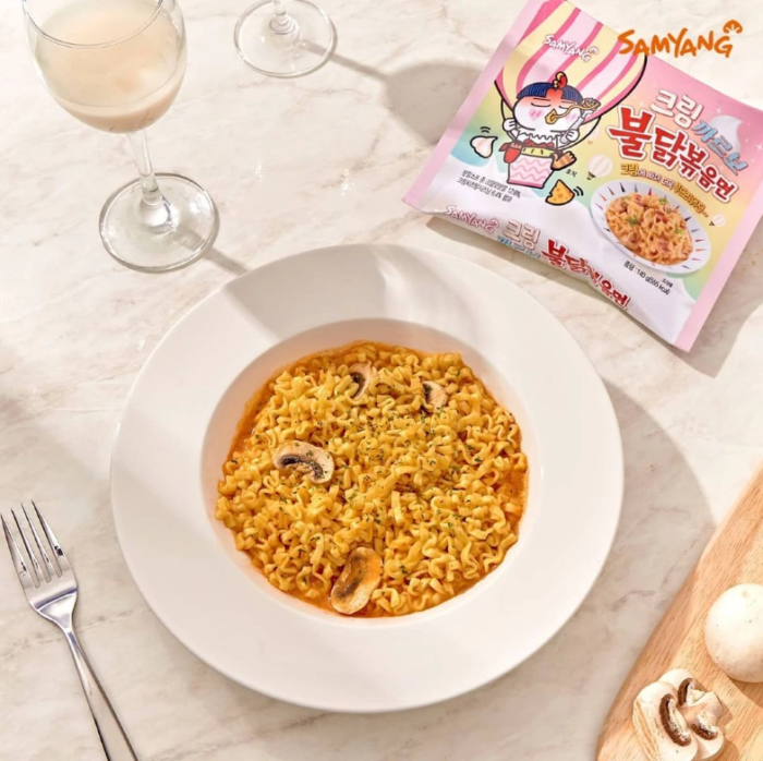 Cream Carbo Buldak Fire Fried Chicken Spicy Noodle 140g - Imagen 2