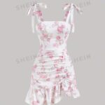 VESTIDO CON ESTAMPADO FLORAL Y VOLANTES