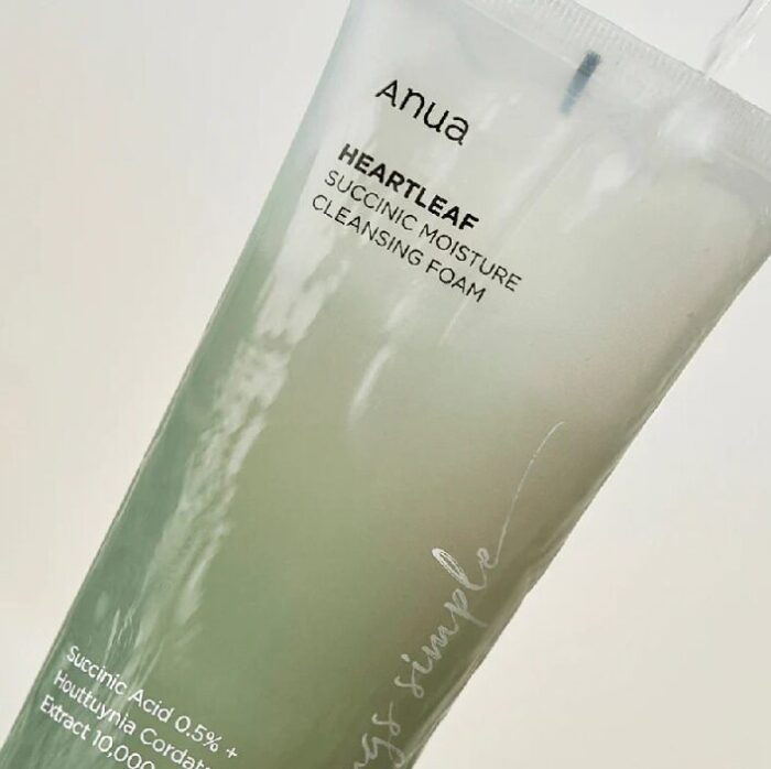 HEARTLEAF SUCCINIC MOISTURE CLEANSING FOAM - Imagen 2