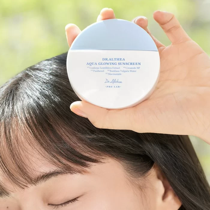 Aqua Glowing Sunscreen SPF50+ PA++++ - Imagen 5